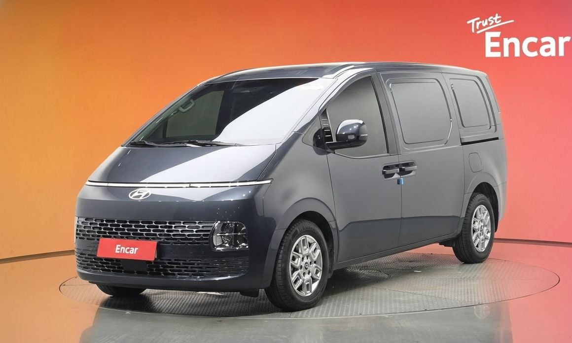 Hyundai Staria 2025
