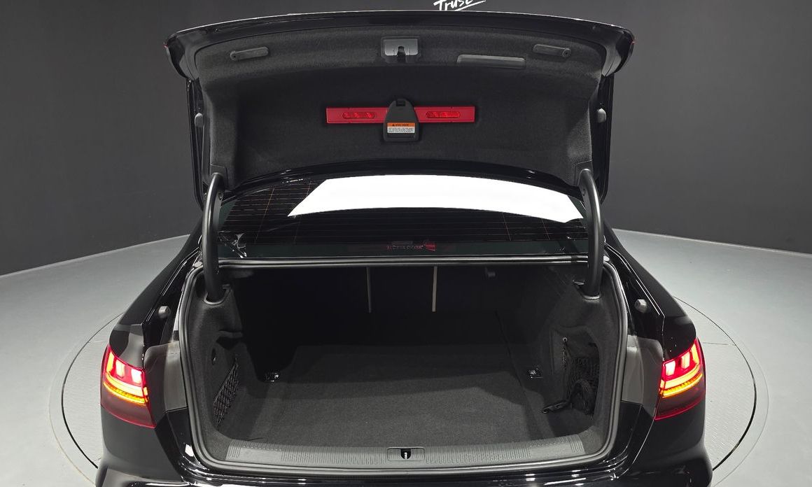 Audi A4 2023