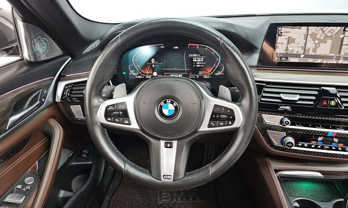 BMW 5-Series 2020