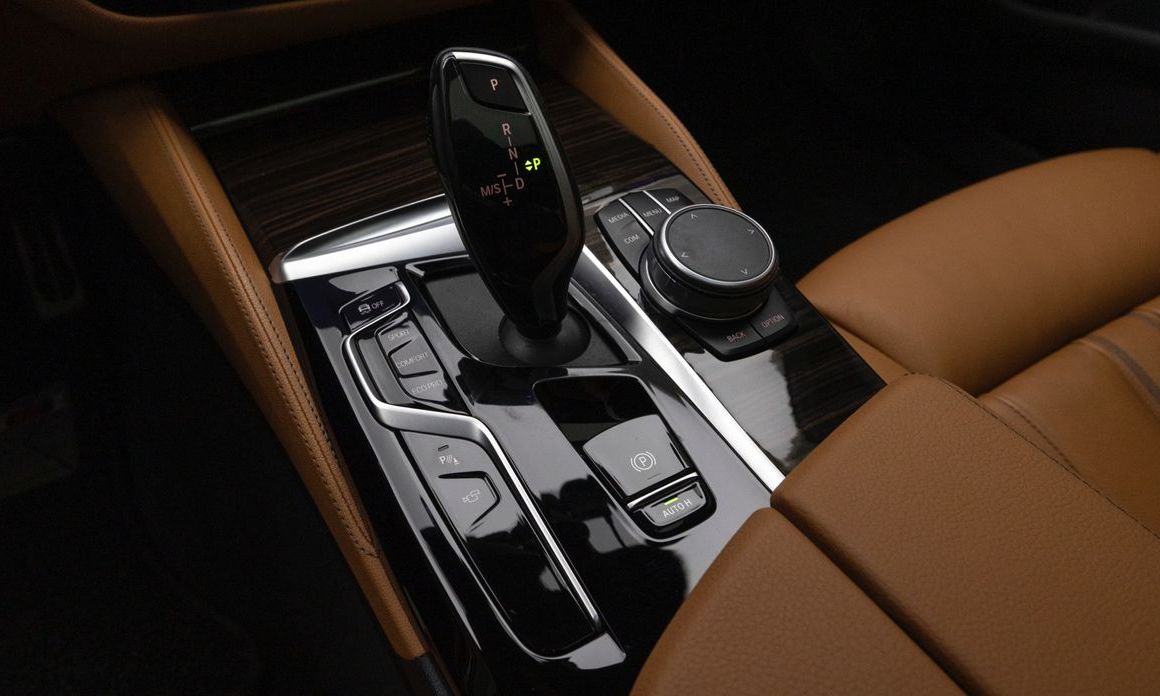 BMW 5-Series 2022