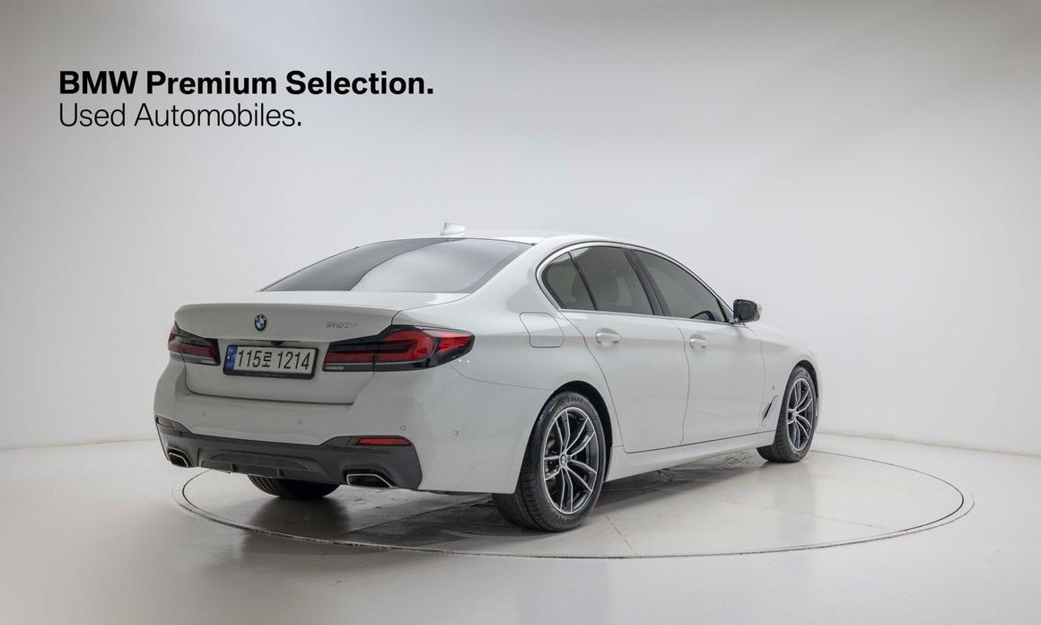 BMW 5-Series 2022