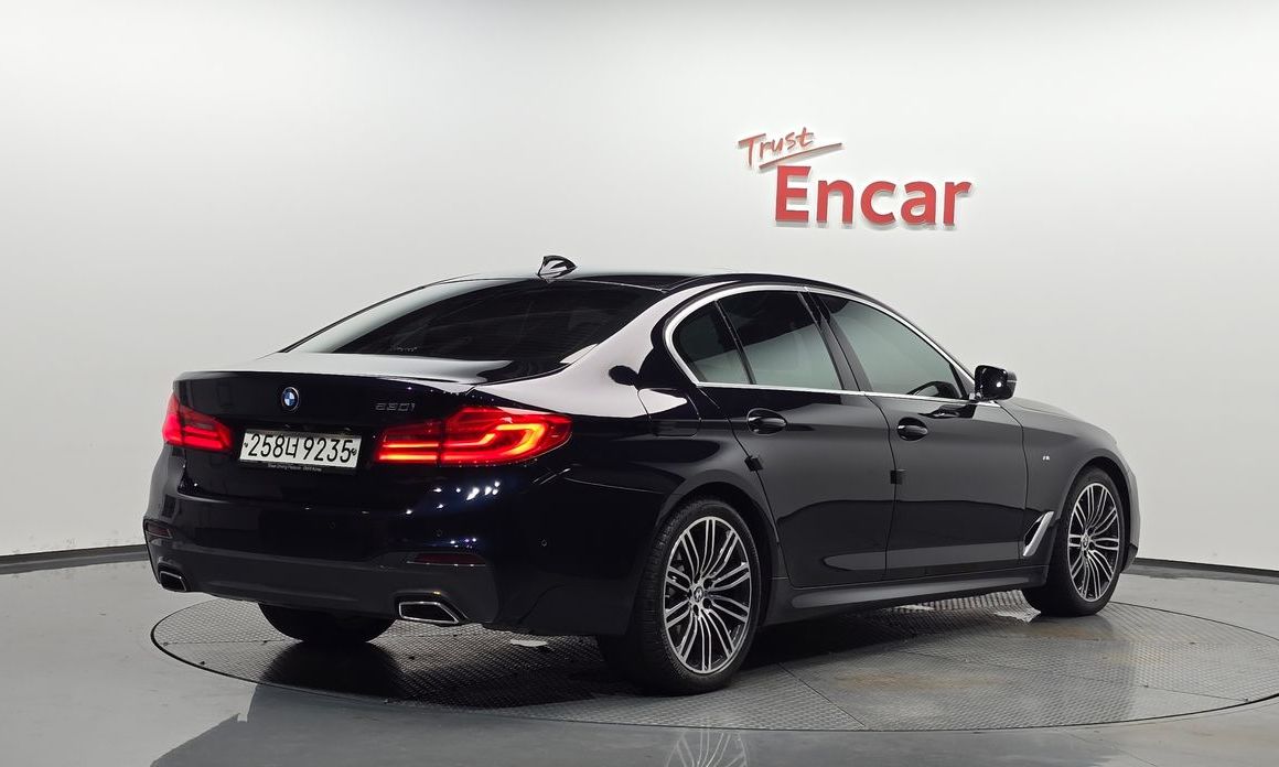 BMW 5-Series 2020