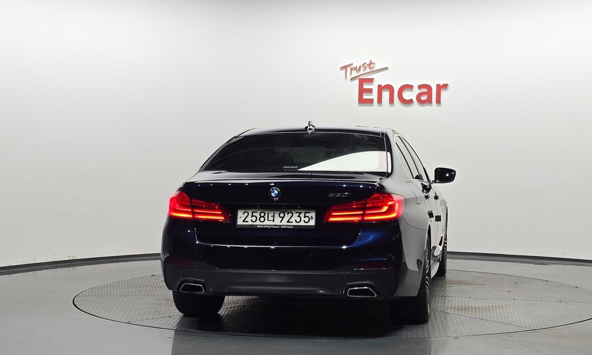 BMW 5-Series 2020