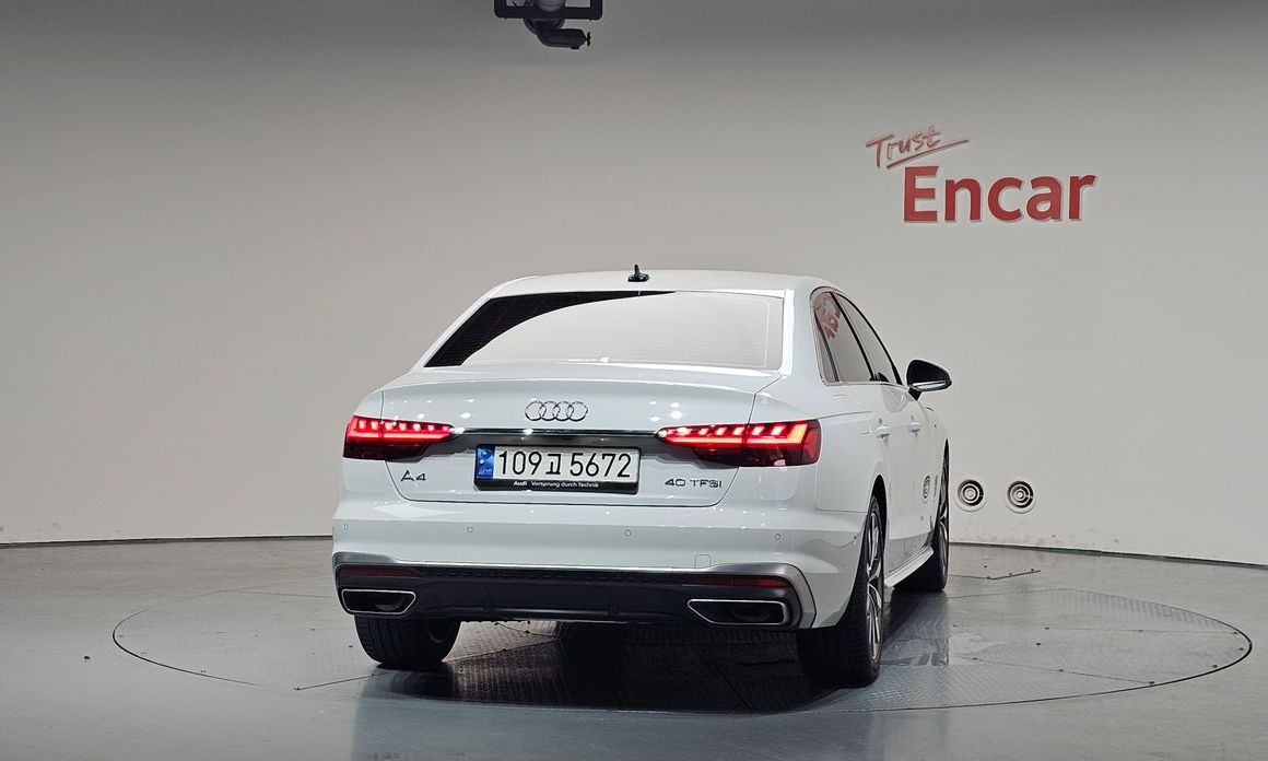 Audi A4 2023