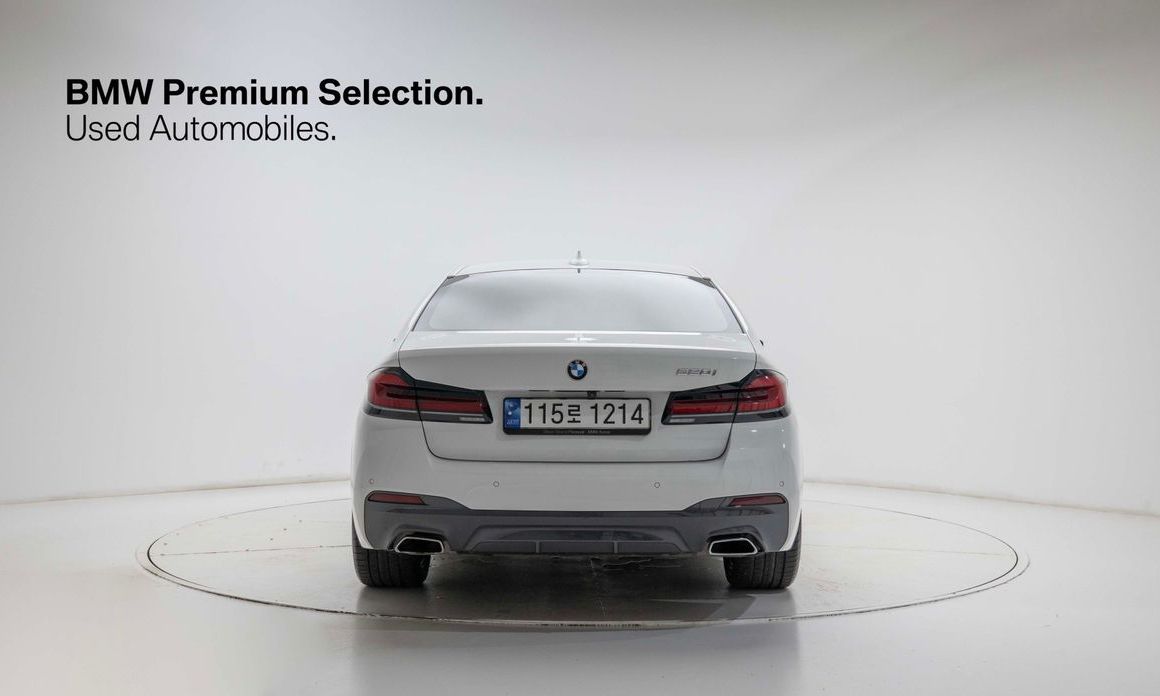 BMW 5-Series 2022