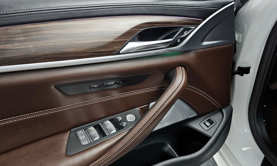 BMW 5-Series 2020