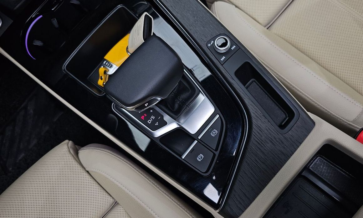 Audi A4 2023