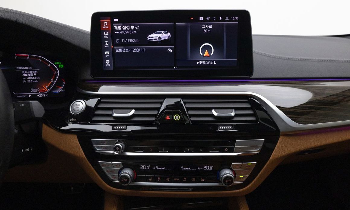 BMW 5-Series 2022