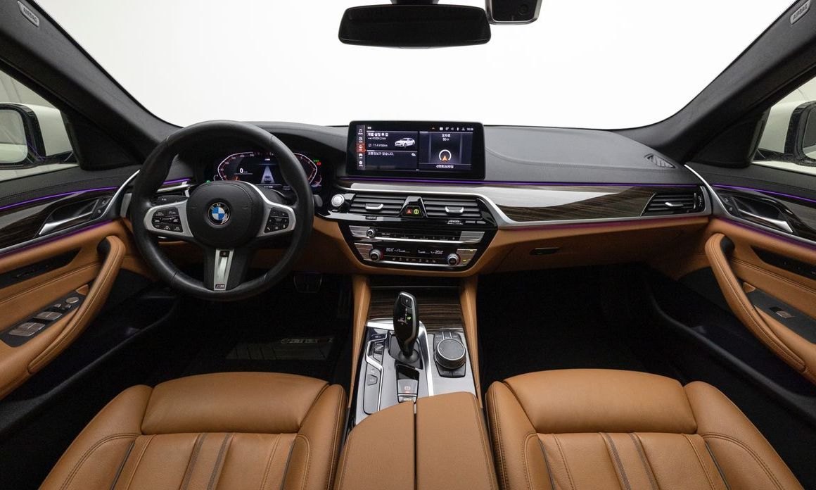 BMW 5-Series 2022