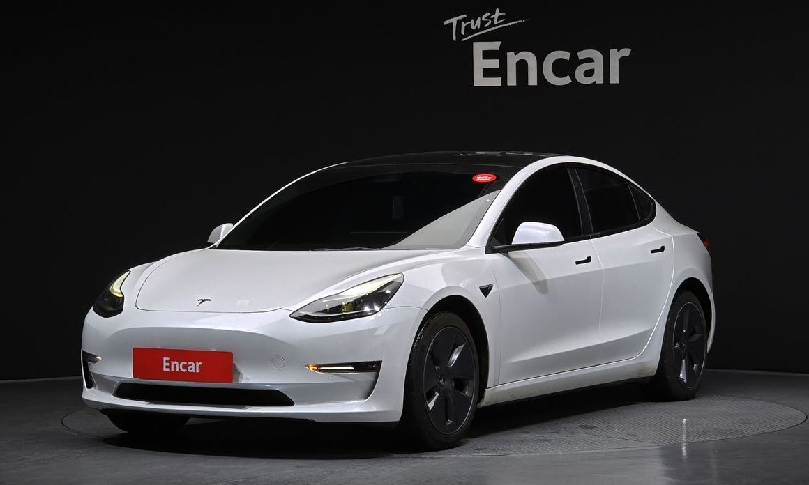 Tesla Model 3 2022