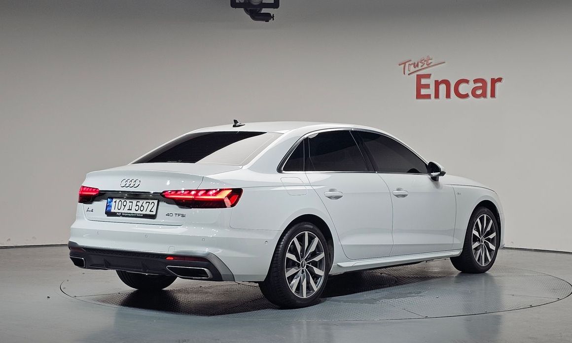 Audi A4 2023