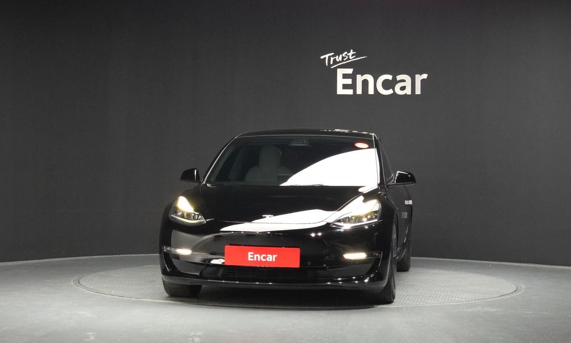 Tesla Model 3 2022