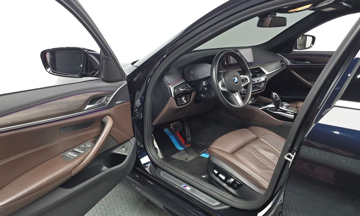 BMW 5-Series 2020