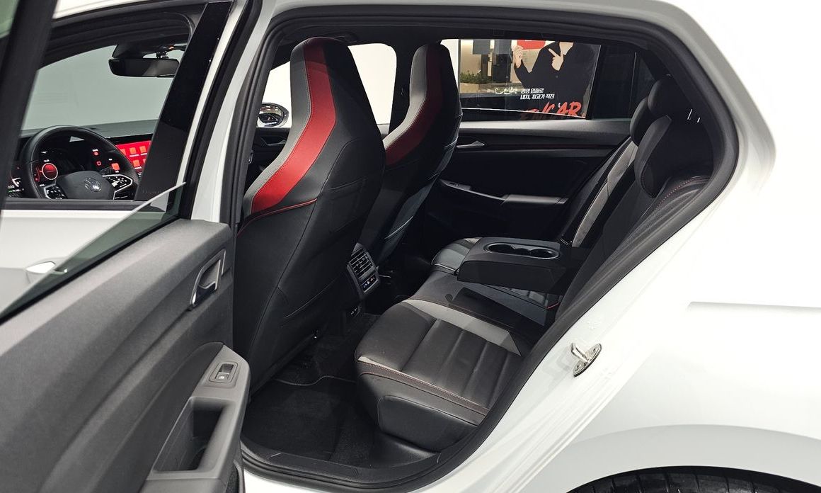 Volkswagen Golf 2024