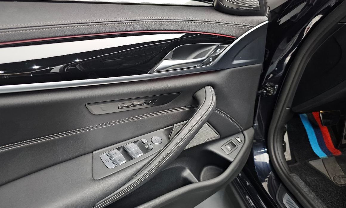BMW 5-Series 2022