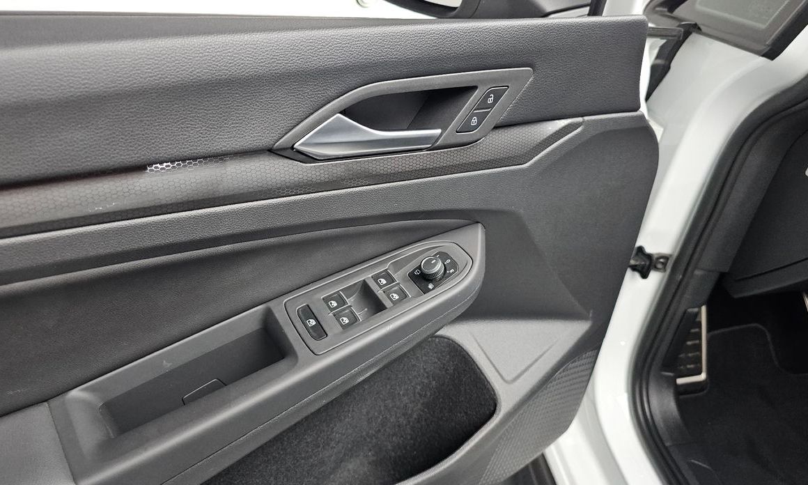 Volkswagen Golf 2024