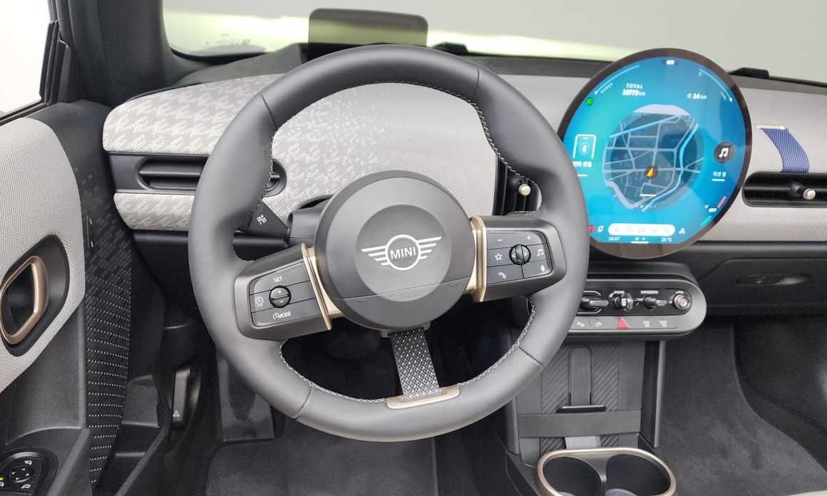 Mini Cooper Convertible 2025