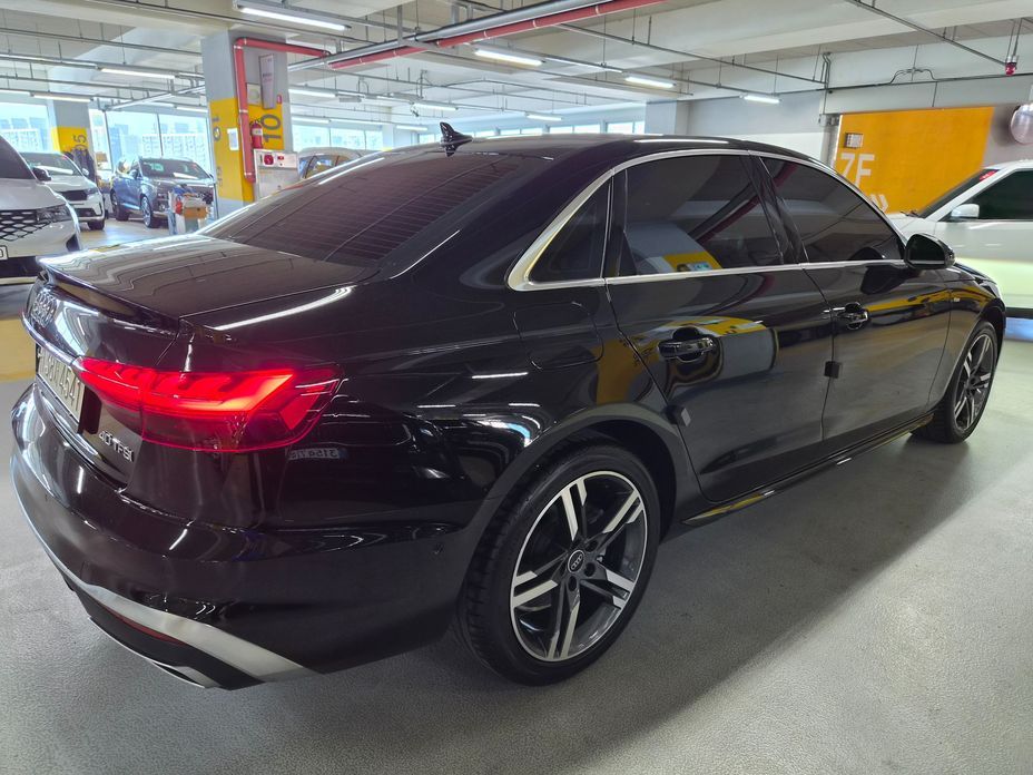 Audi A4 2024