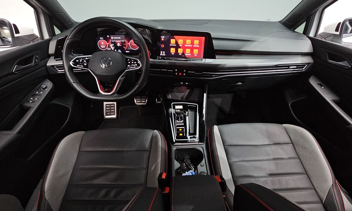 Volkswagen Golf 2024