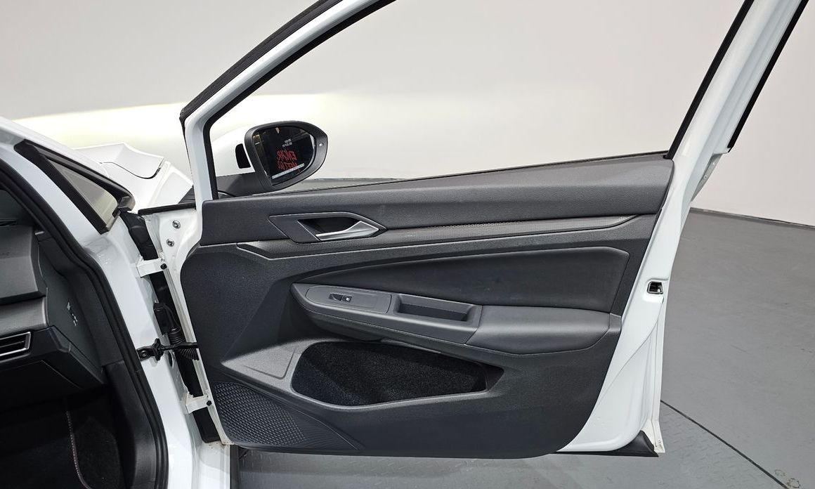 Volkswagen Golf 2024
