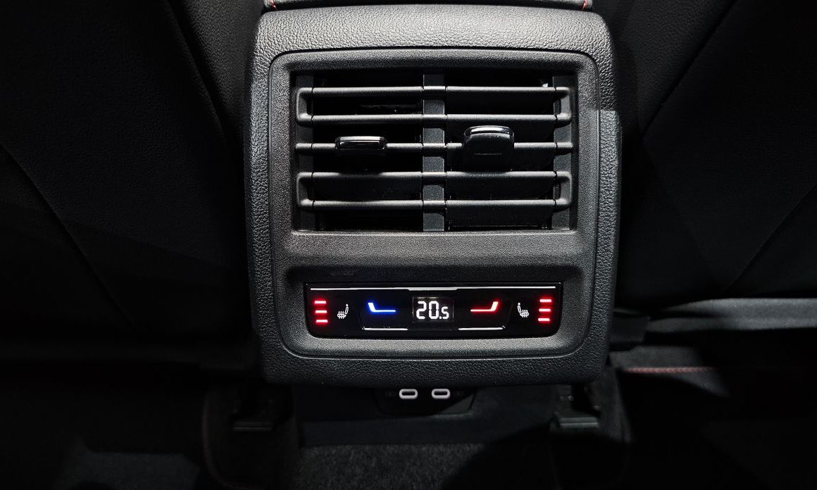 Volkswagen Golf 2024