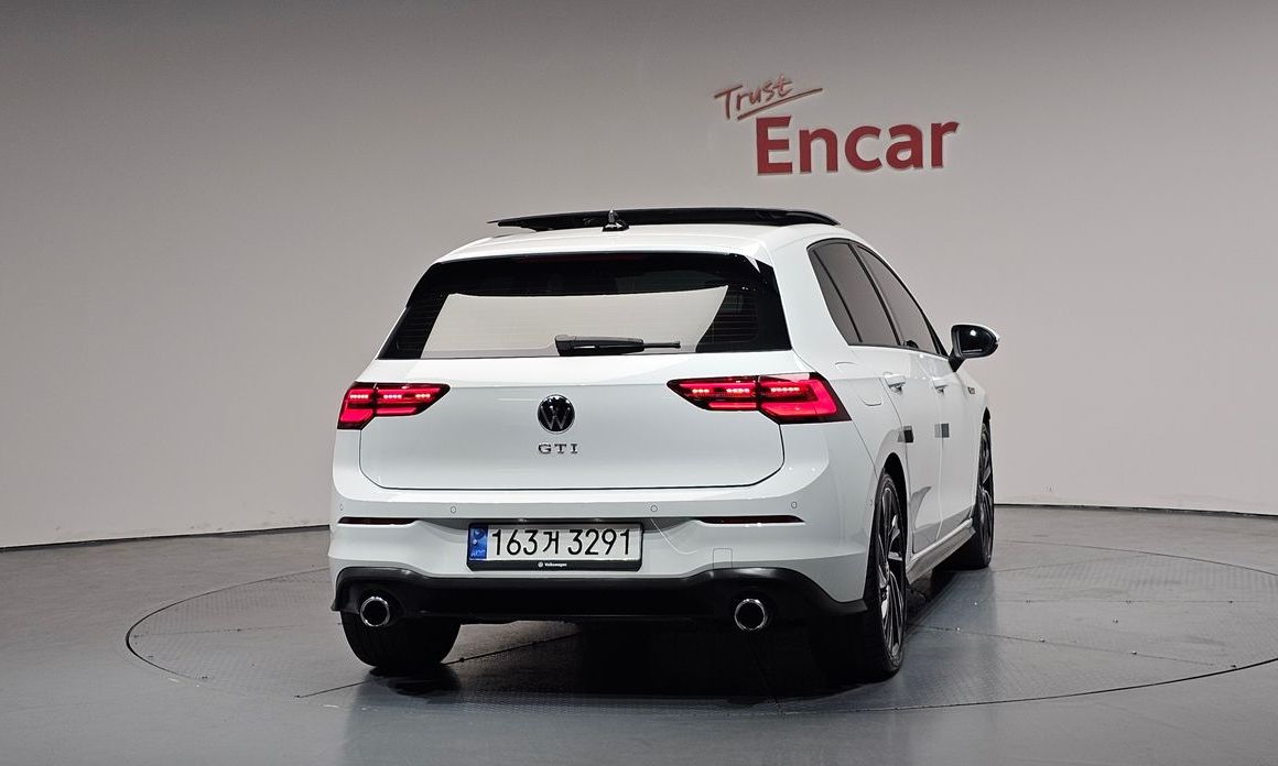 Volkswagen Golf 2024