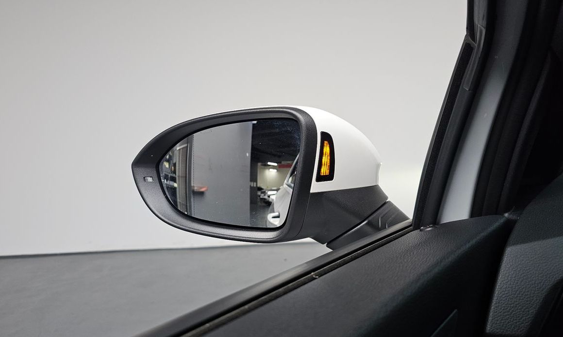 Volkswagen Golf 2024