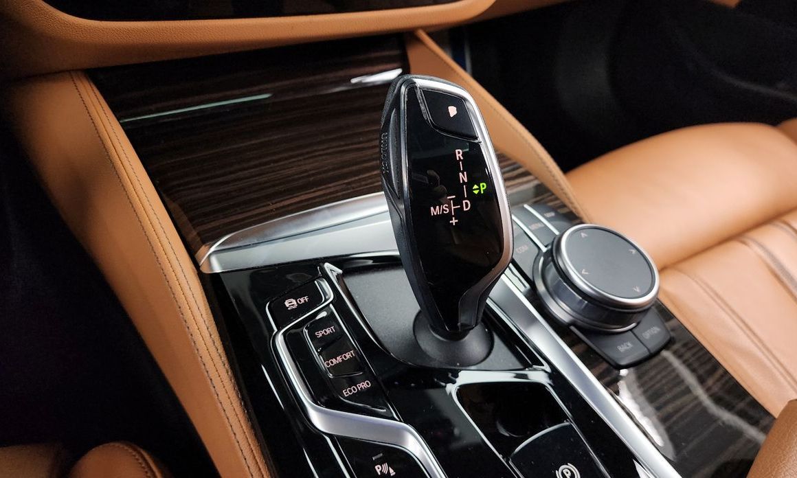 BMW 5-Series 2021
