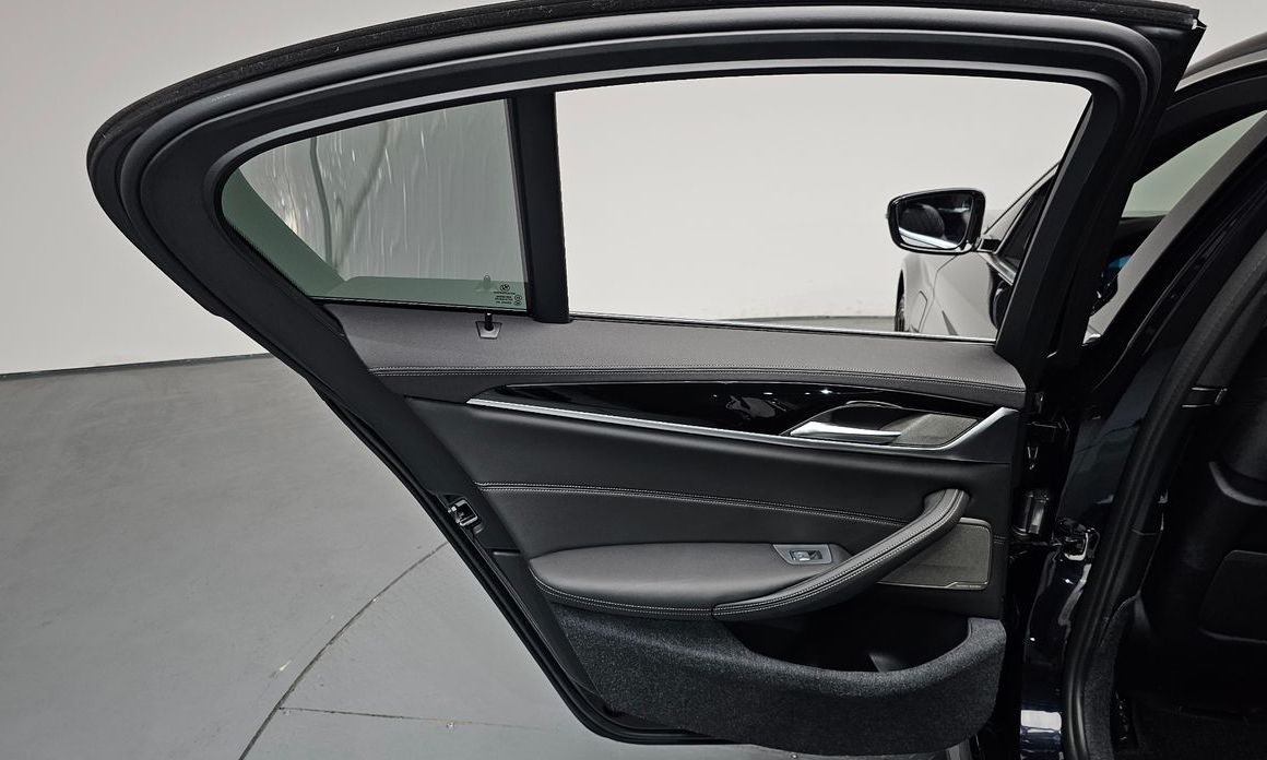 BMW 5-Series 2022