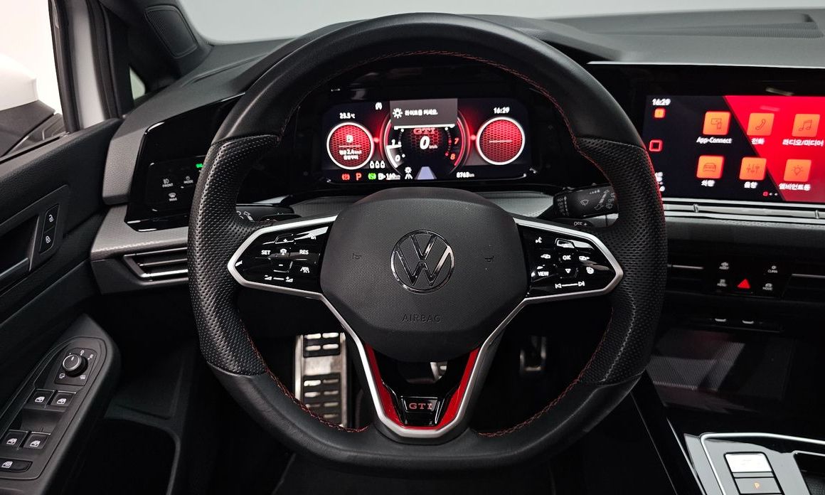 Volkswagen Golf 2024