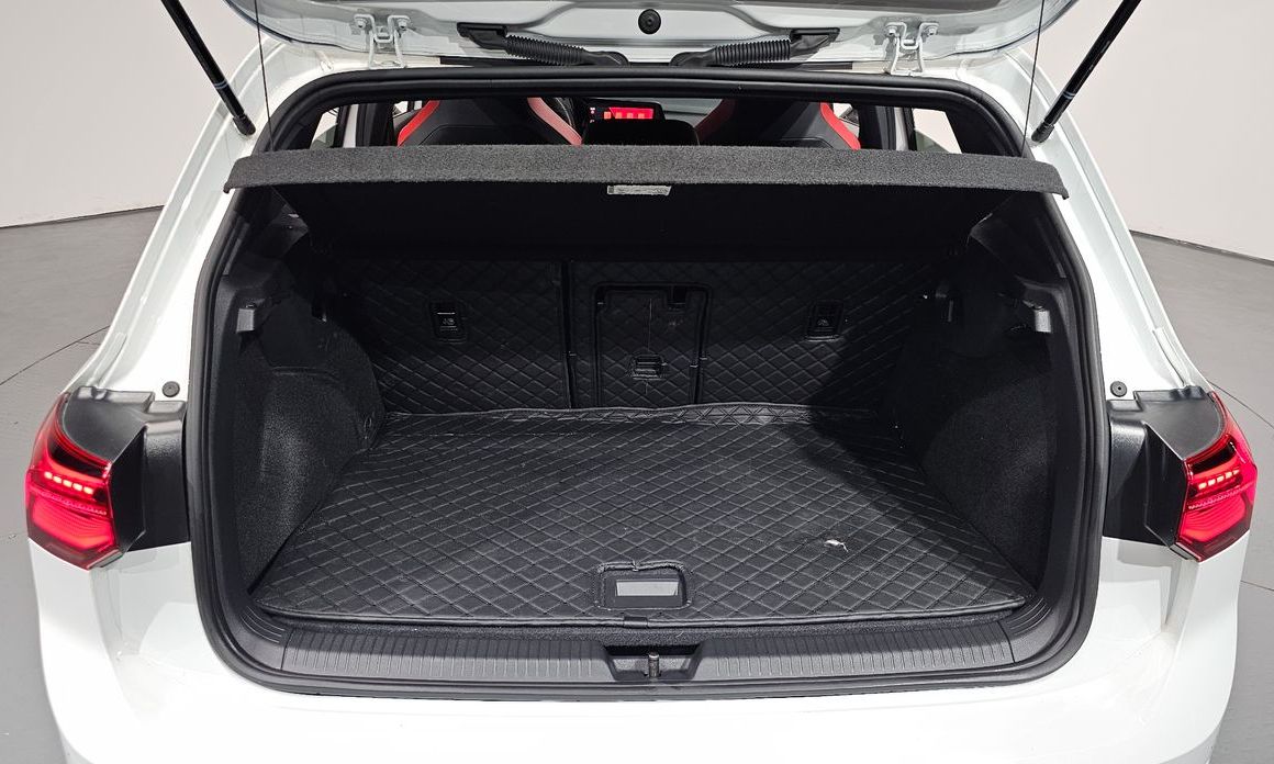 Volkswagen Golf 2024
