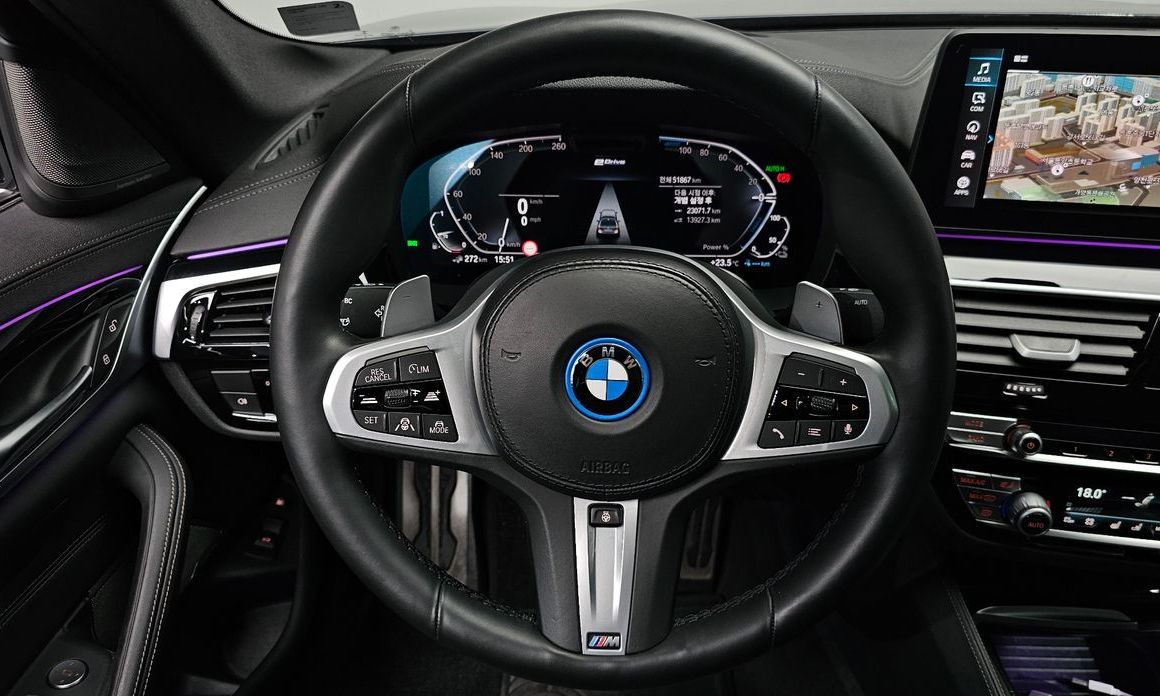 BMW 5-Series 2022