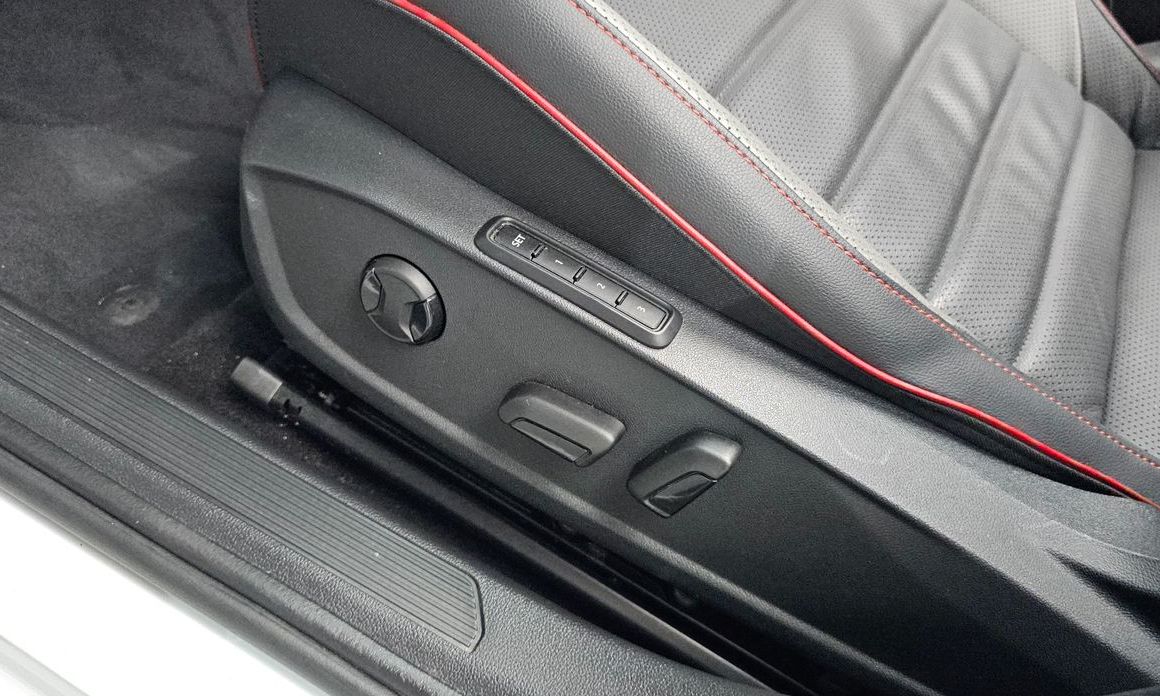 Volkswagen Golf 2024