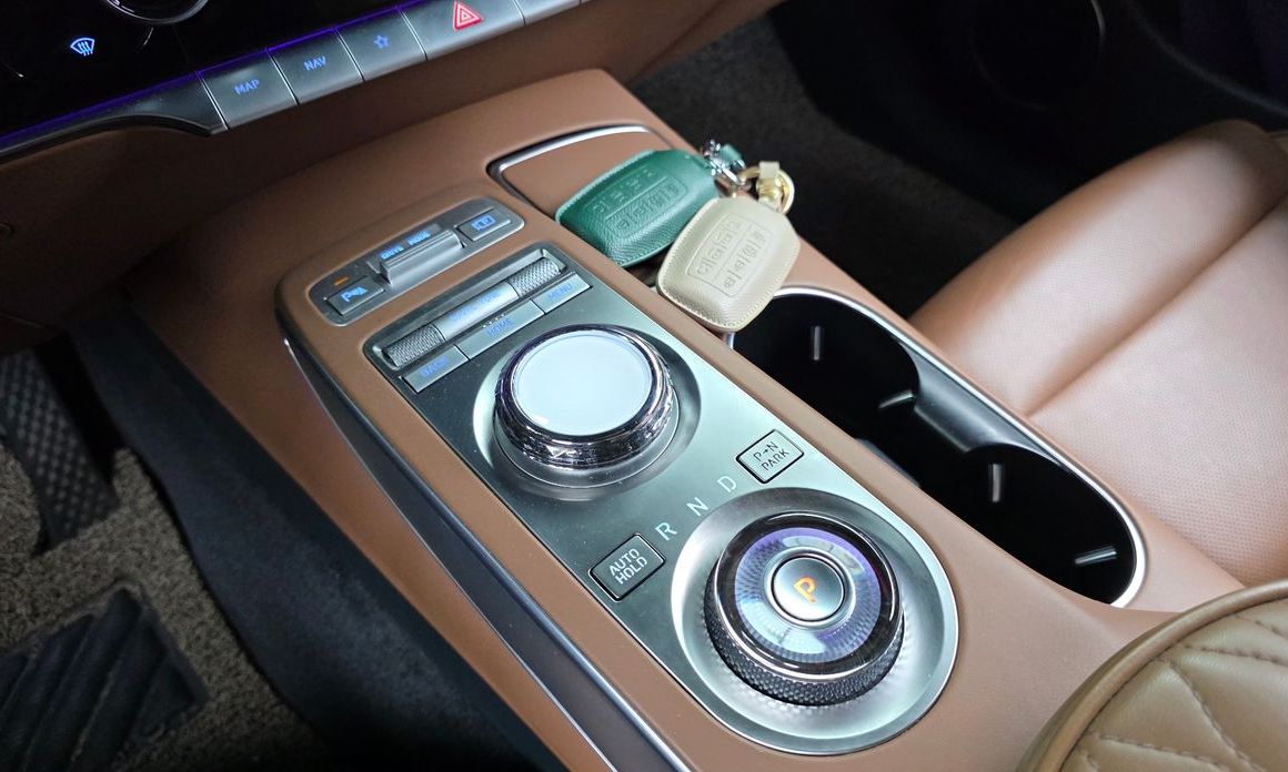 Genesis GV70 2023