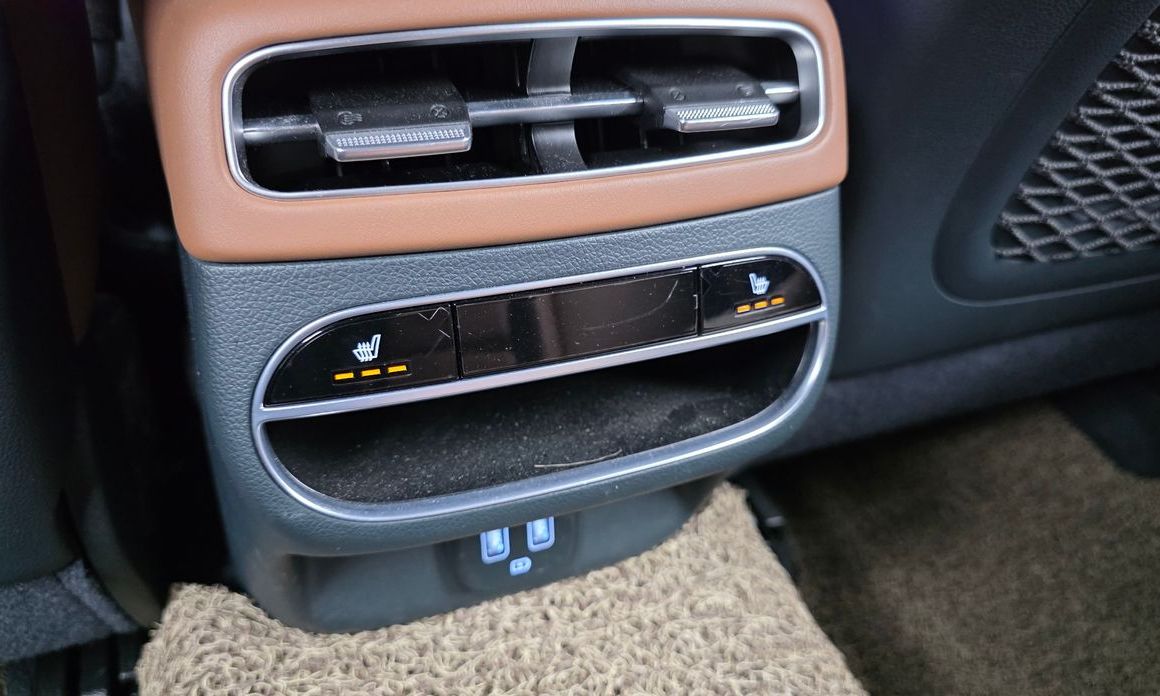 Genesis GV70 2023