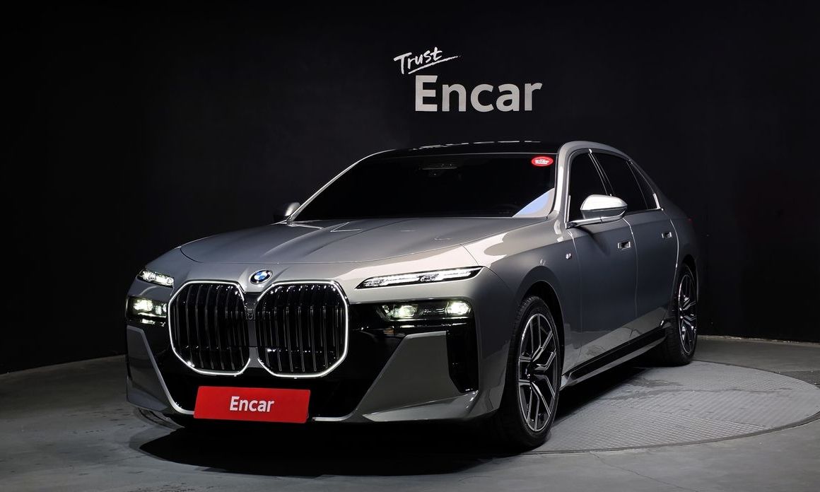 BMW 7-Series 2025