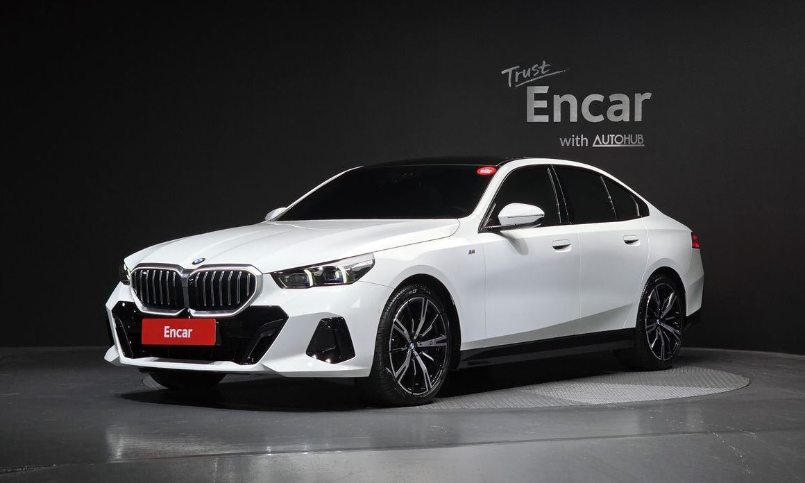 BMW 5-Series 2025