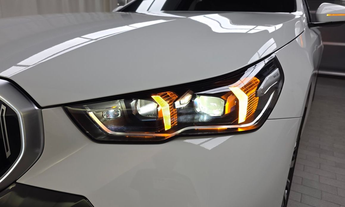 BMW 5-Series 2025