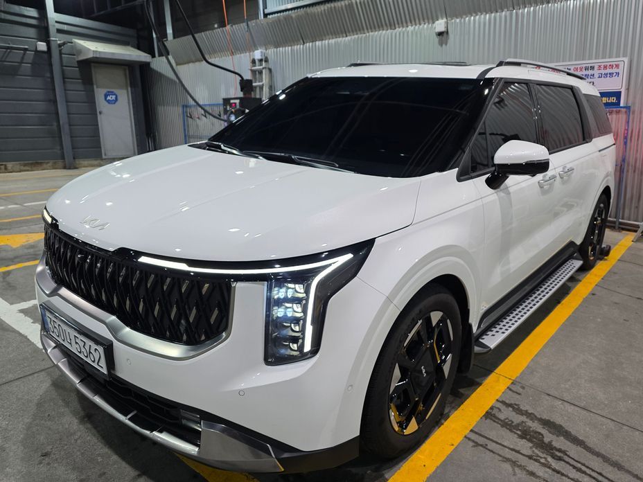 Kia Canival 2025