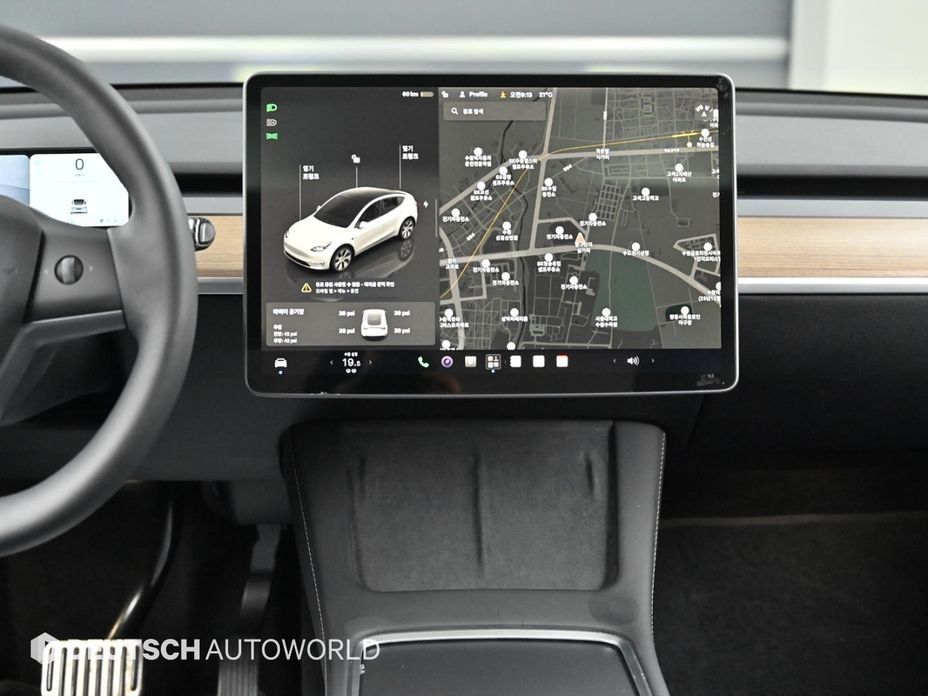 Tesla Model Y 2024