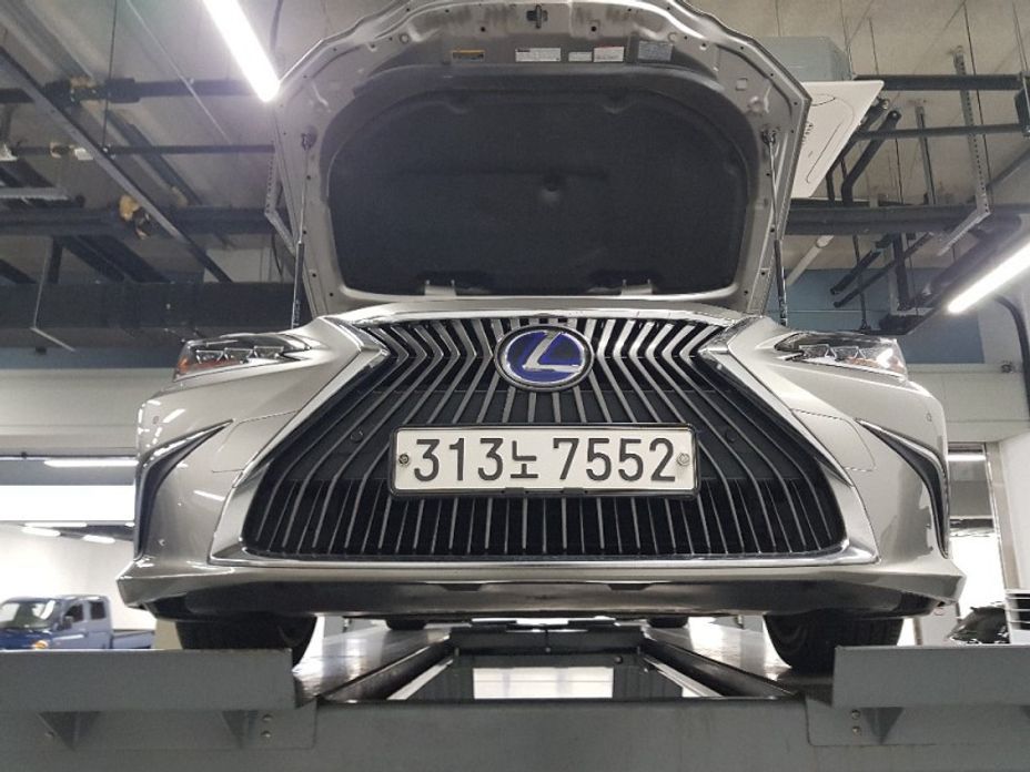 Lexus ES 2021