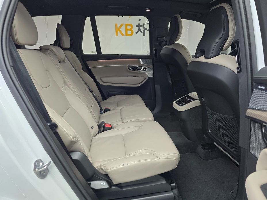Volvo XC90 2026