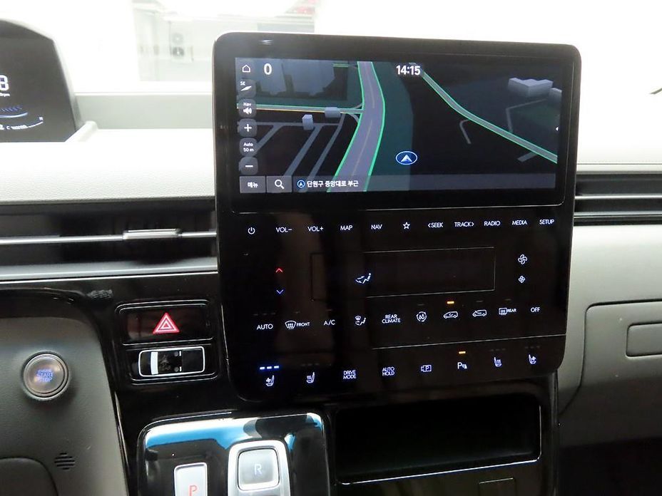 Hyundai Staria 2024