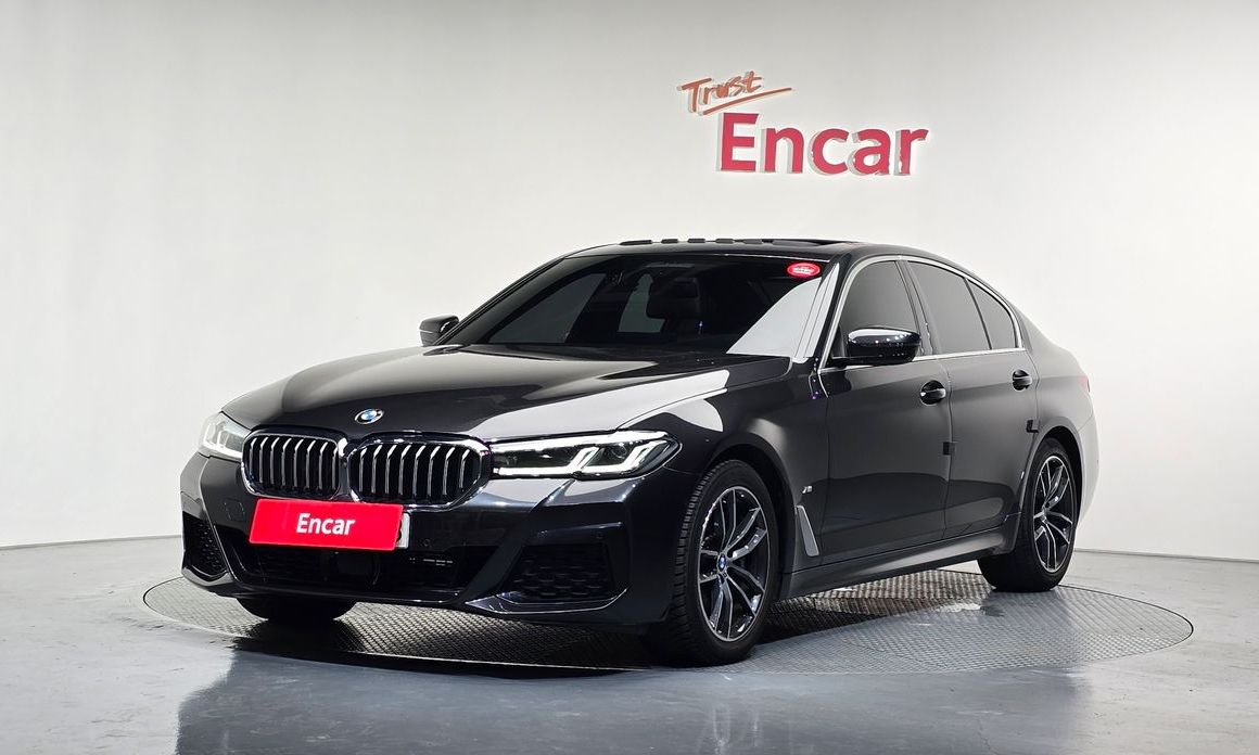 BMW 5-Series 2023