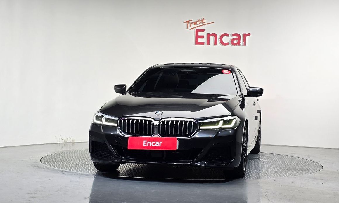 BMW 5-Series 2023
