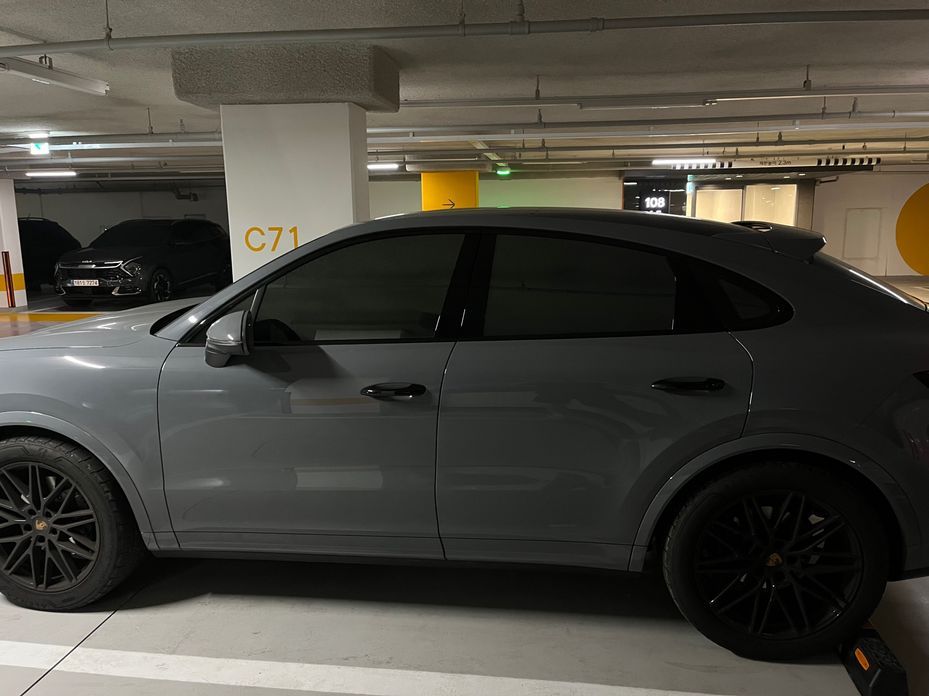 Porsche Cayenne 2024