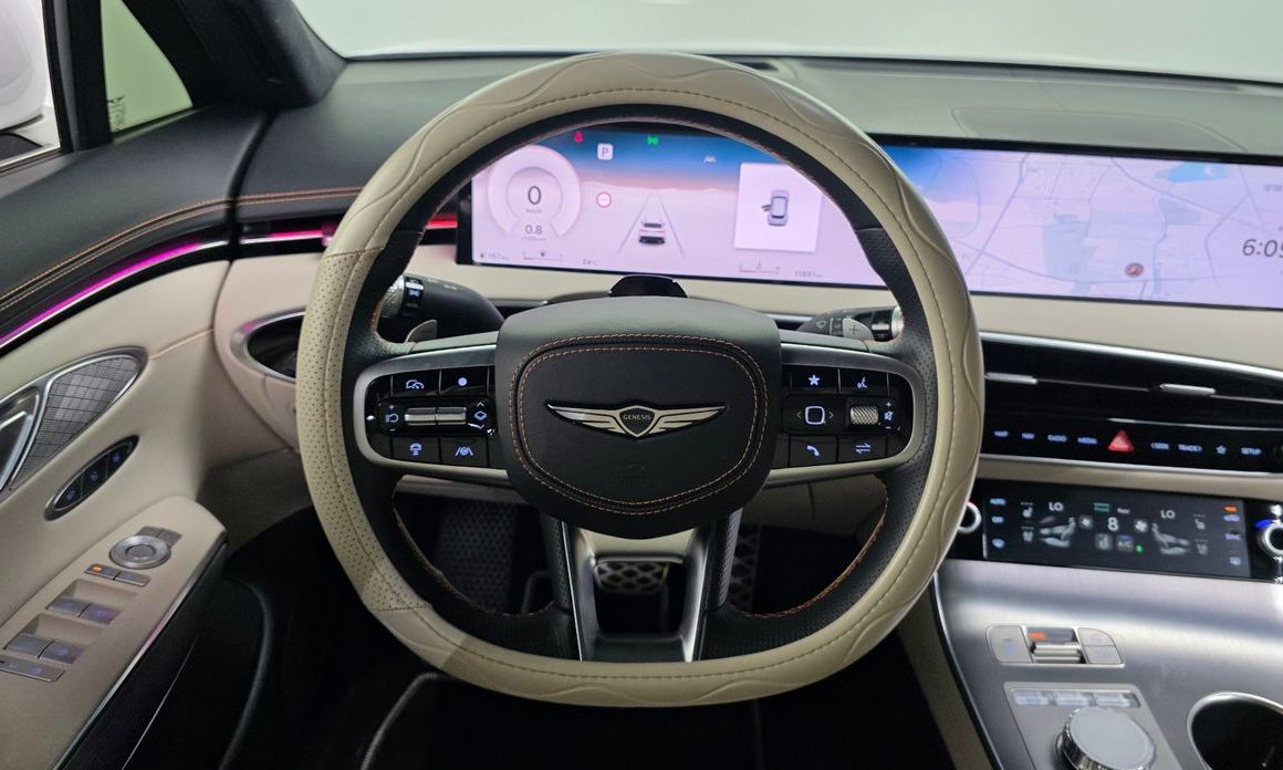 Genesis GV70 2025