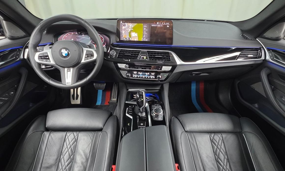 BMW 5-Series 2022