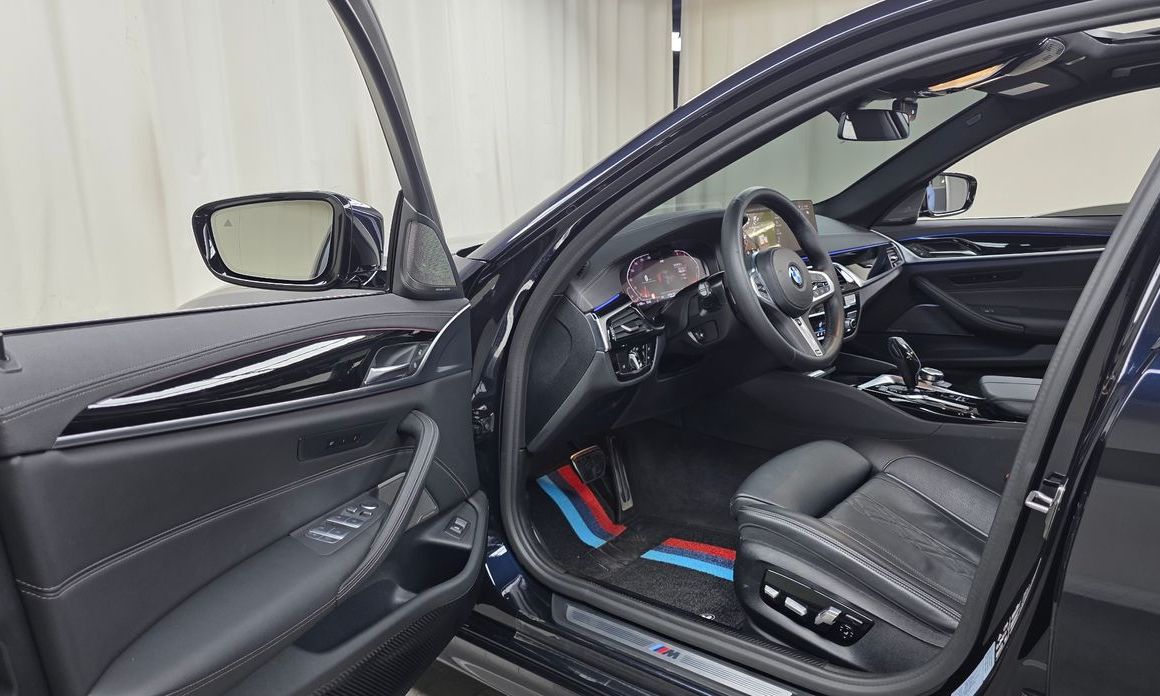 BMW 5-Series 2022