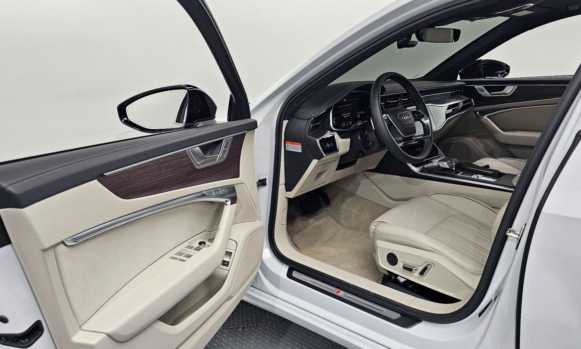 Audi A6 2025